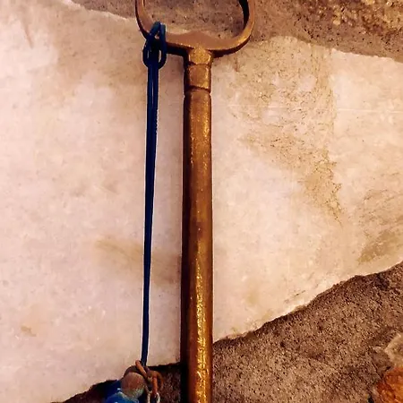 Pasas Castle - Unique Luxury