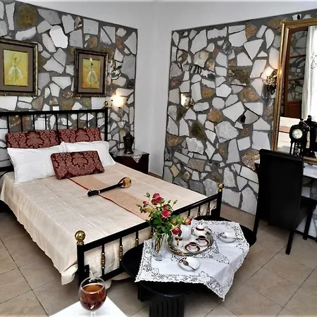 Pasas Castle - Unique Luxury Apartments Naxos City