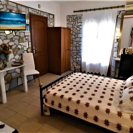 Pasas Castle - Unique Luxury Apartments * Naxos City