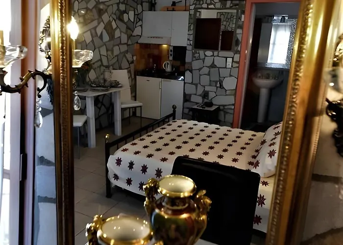 Pasas Castle - Unique Luxury